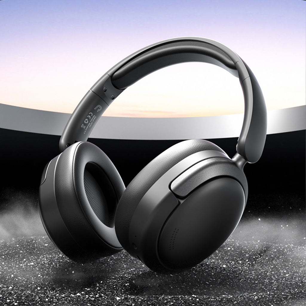 Noise Isolating Wireless Over-Ear Headphones Black